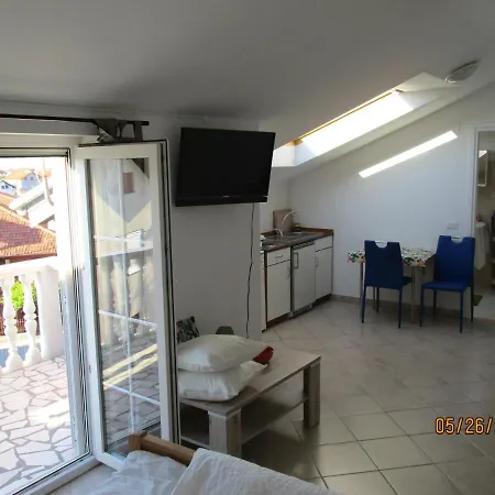 Patrizia Apartment *